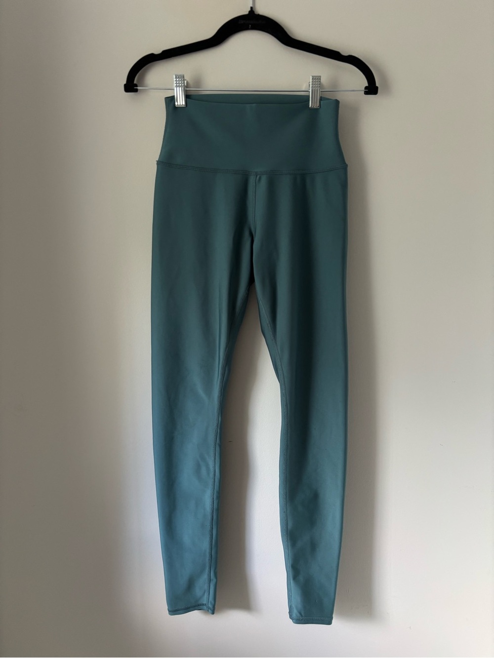 Alo airlift leggings medium dark teal blue alo yoga